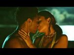 Kiara and Pope Kissing Scene 🔥 😘 Outer Banks 2x04 Netflix - 